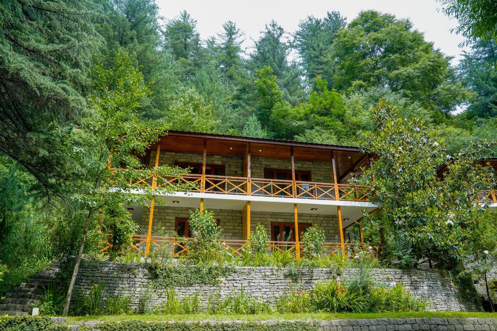 Отель Zone Connect By The Park, Manali Экстерьер фото