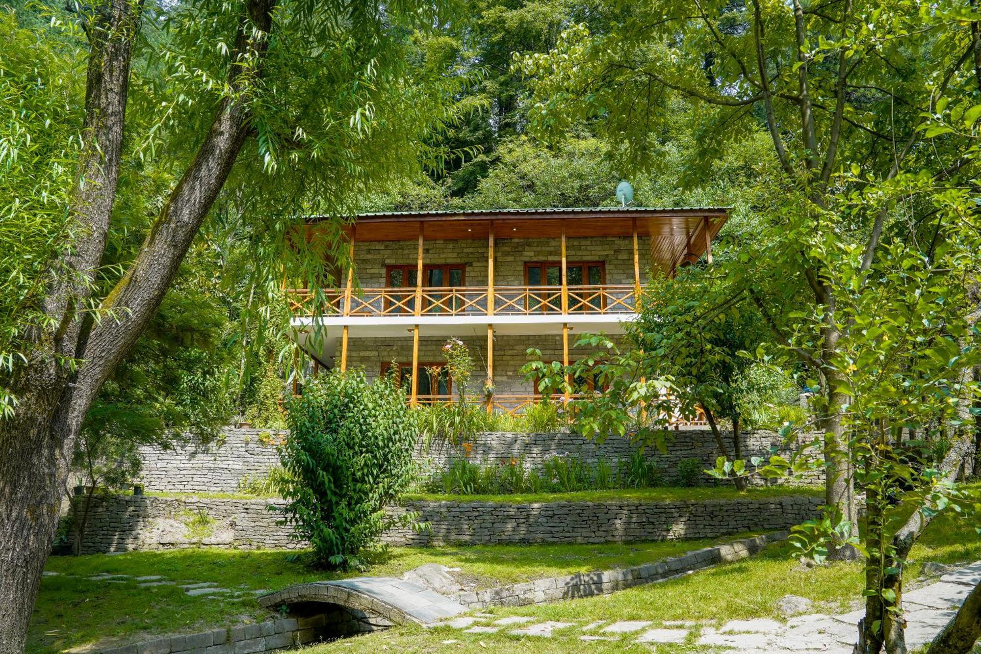 Отель Zone Connect By The Park, Manali Экстерьер фото